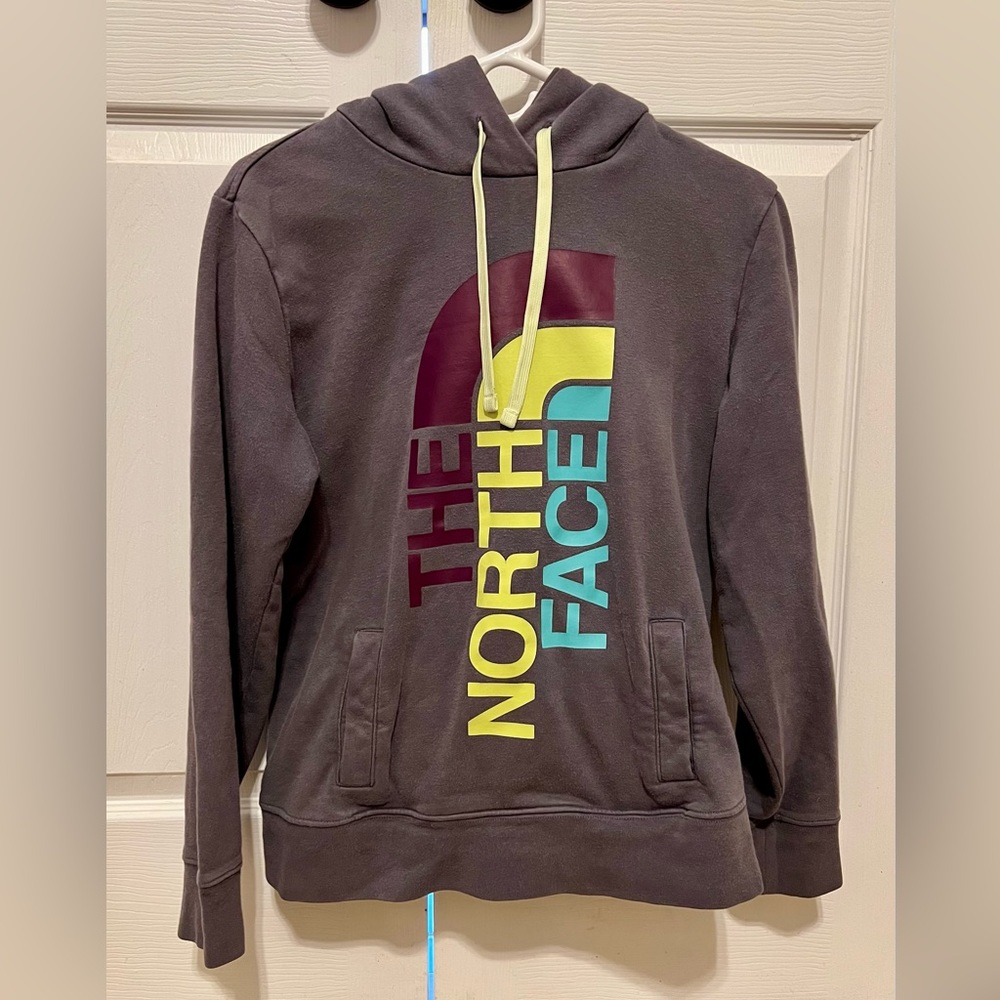 The North Face logo hoodie, women’s size L